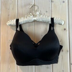 Lot of 2 Torrid Curve Push Up Bras - 1 Black & 1 Beige